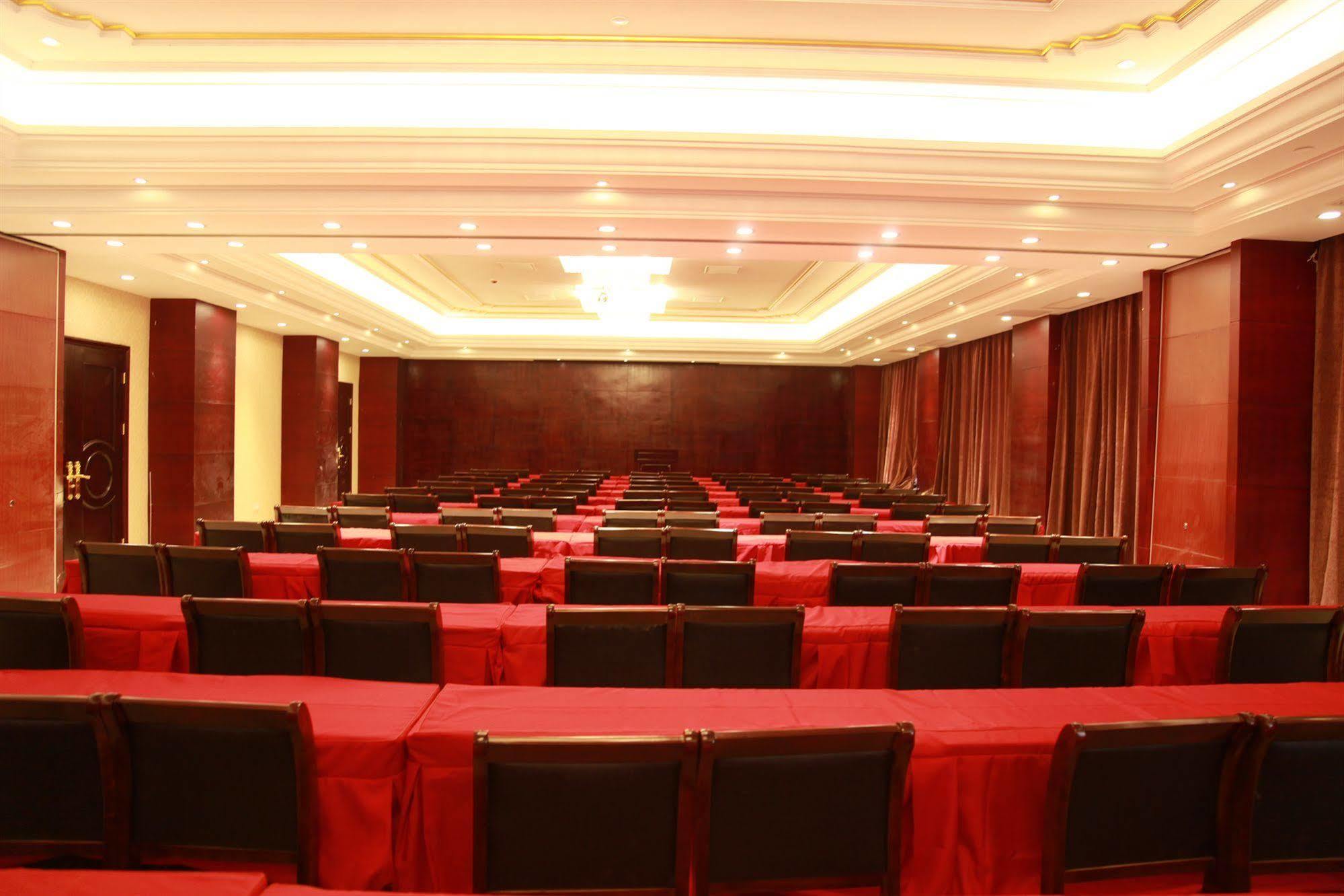 Vienna Hotel Shanghai Pudong Airport Экстерьер фото